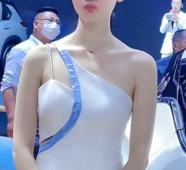 梅州大学女生模特特殊兼职(大学生兼职模特怎么联络)