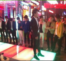 梅州深圳夜总会伴游模特雇用(深圳KTV模特雇用)