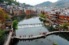 梅州长沙旅游攻略(长沙旅游攻略景点必去二日游)