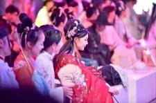梅州汉服模特兼职(想做汉服模特去哪里找)