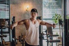梅州肌肉男模(肌肉男模板)