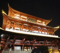 梅州长沙旅游攻略(长沙旅游攻略景点必去长沙美食街)