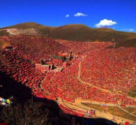 梅州色达旅游攻略(成都到色达旅游攻略)