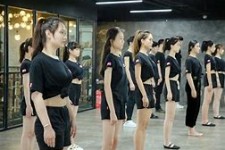 梅州兼职模特进修班(学生怎么兼职模特)
