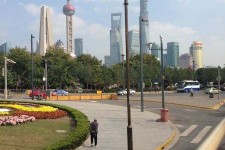 梅州上海自助游(上海自助游团购)