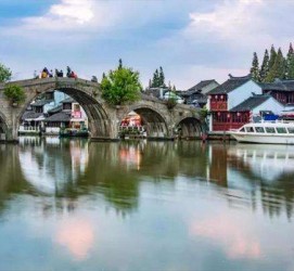 梅州上海旅游攻略(上海旅游攻略手抄报)