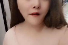 梅州美院系花兼职死商务模特(美院系花兼职商务模特第2部一边看球一边玩)