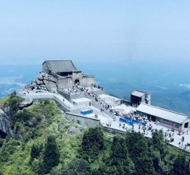 梅州湖南旅游攻略(武汉到湖南旅游攻略)