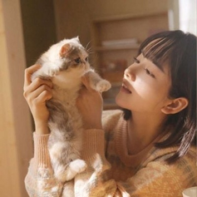 梅州伴游女生邓珊珊的资料