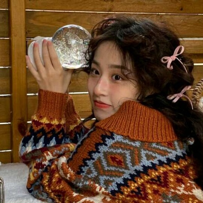 梅州伴游女生郑晓涵的资料