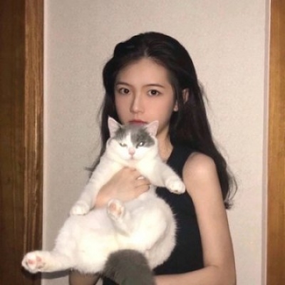 梅州伴游女生杨芃寒的资料