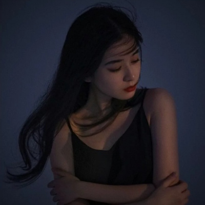 梅州伴游女生谢悦悦的资料